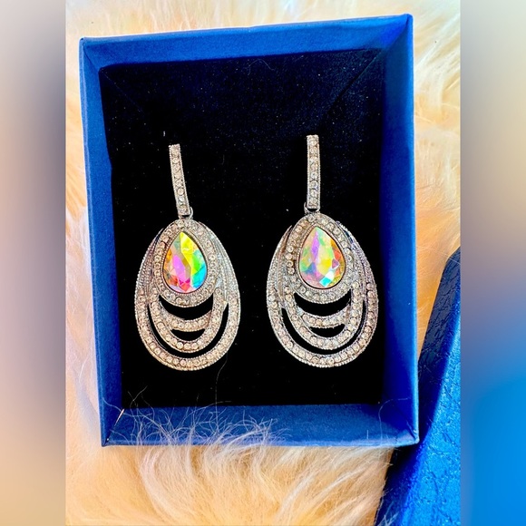 NWT AB and clear crystal drop earrings - Picture 1 of 3